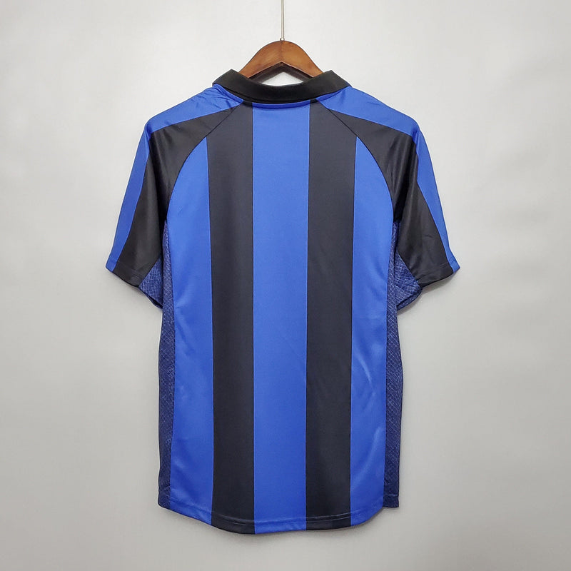 Camiseta retro local del Inter de Milán 2001/02