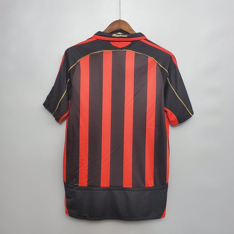 Camiseta retro local del AC Milan 2006/07