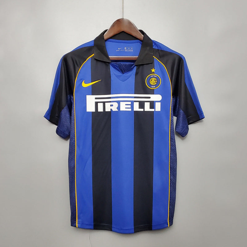 Camiseta retro local del Inter de Milán 2001/02