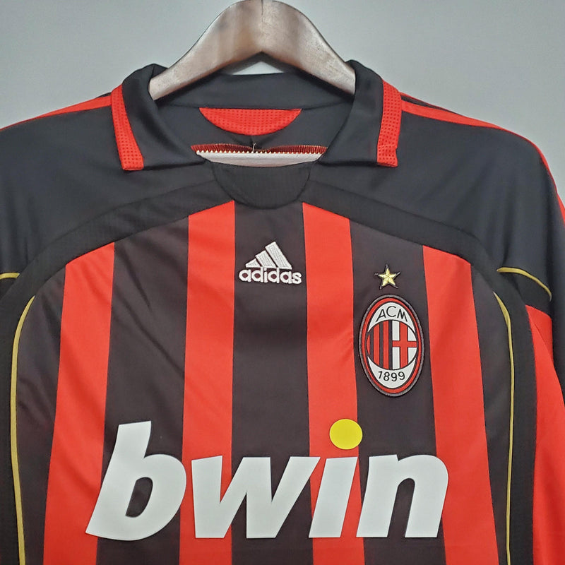 Camiseta retro local del AC Milan 2006/07