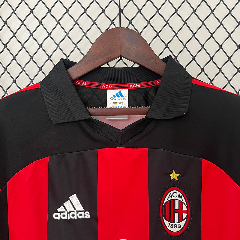 Camiseta retro local del AC Milan 2001/02